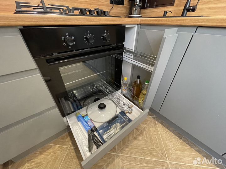 Цена за весь гарнитур MK 0246306