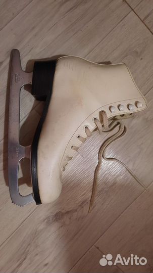 Коньки фигурные р 39.обмен