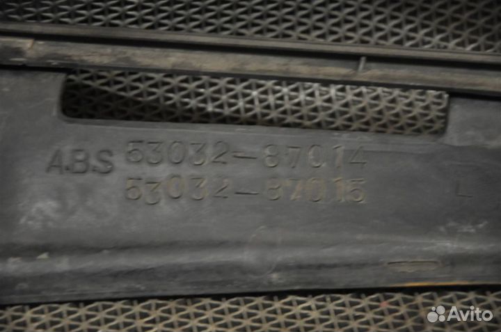 Рамка фары toyota Master Ace Surf YR20G