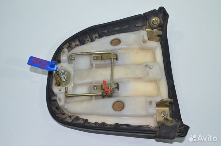 Сиденье заднее Yamaha FZX250 zeal