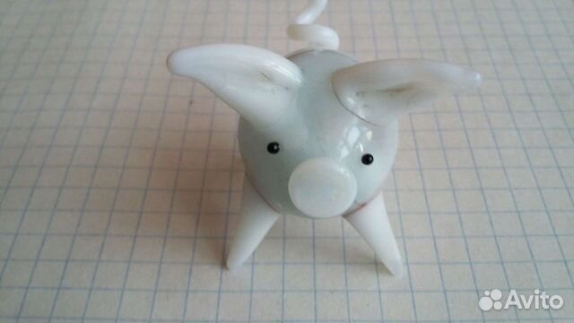 Статуэтка из стекла