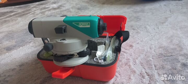 Нивелир оптический sokkia B40