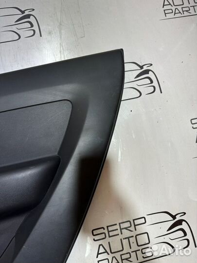 Обшивка двери задняя правая Kia Soul AM G4FC 2009