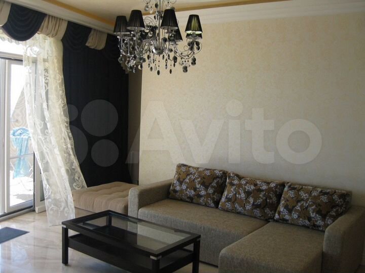 3-к. квартира, 130 м², 7/8 эт.