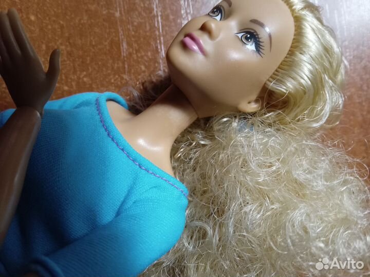 Барби безграничные движения Лея made to move йога