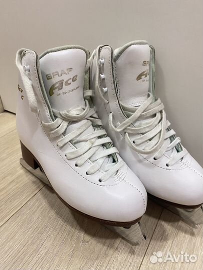 Коньки фигурные