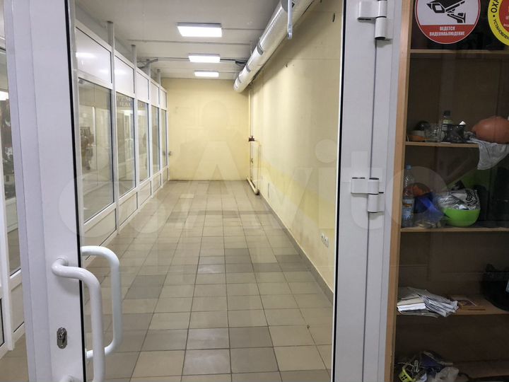 Сдается площадь в ТЦ Полет 30 кв. м
