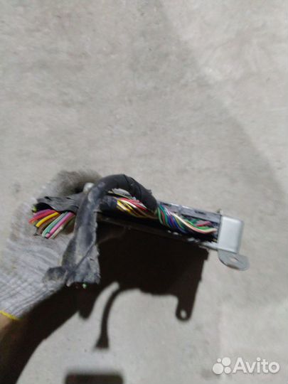 Блок управления двигателем Mazda 323 BA E2T86771M2