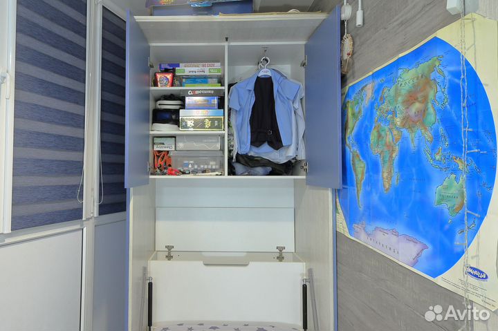 Кровать односпальная с подъемным механизмом