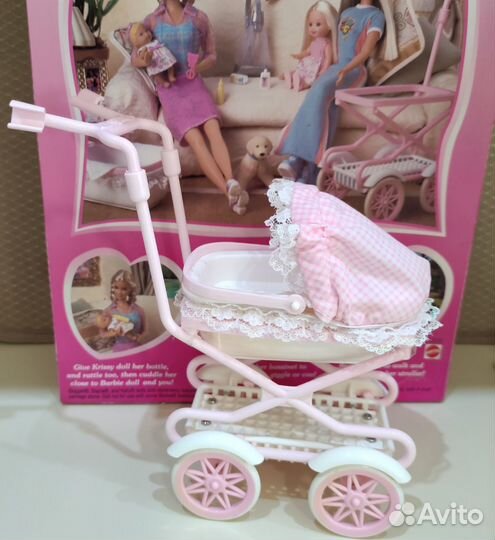 Коляска кукольная Mattel Walking Barbie&Krissy