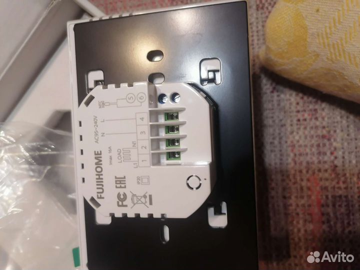 Комнатный термостат