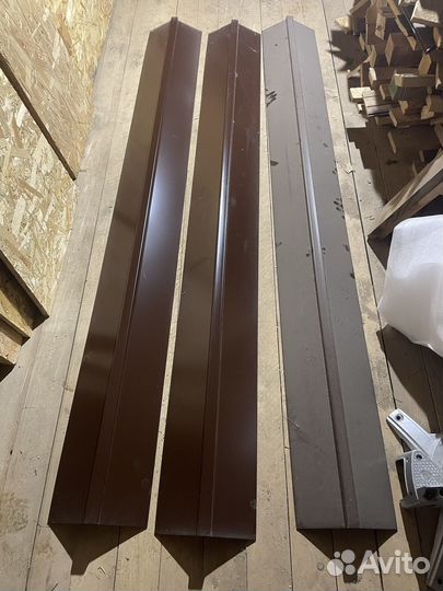 Профиль для металлочерепицы коричневый RAL8017