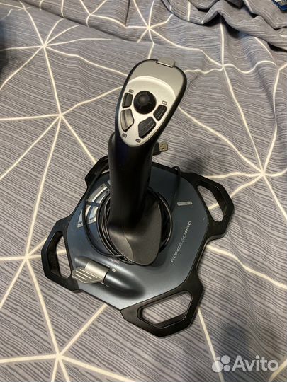 Игровой джойстик logitech