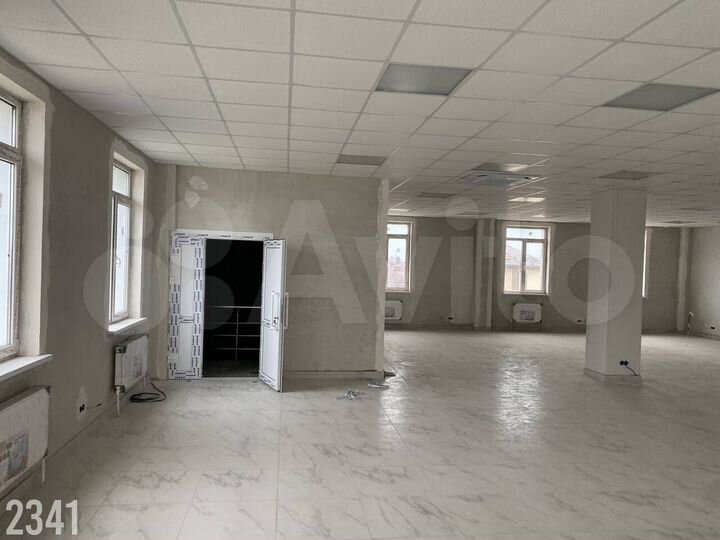 Сдам торговое помещение, 1000 м²