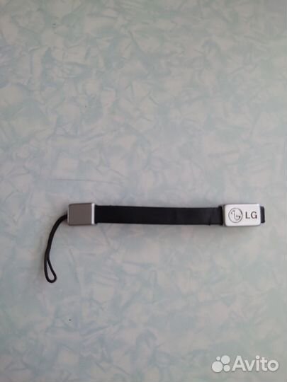 Брелок для телефона LG (оригинал)