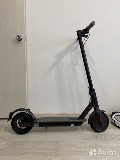 Электросамокат Xiaomi Mi Electric Essential
