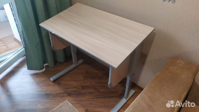 Растущий стол парта