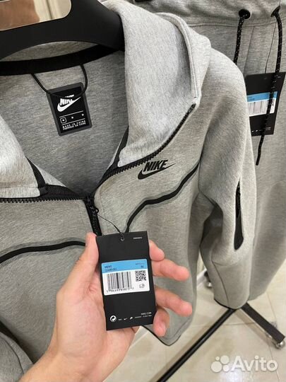 Спортивный костюм Nike tech