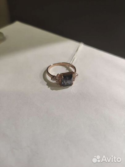 Серебряное кольцо с фианитами