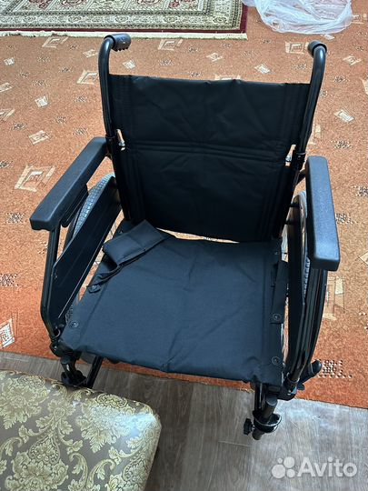 Инвалидная коляска новая