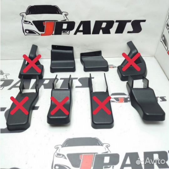 Накладка кронштейна сидений Mazda 3 BK рестайлинг