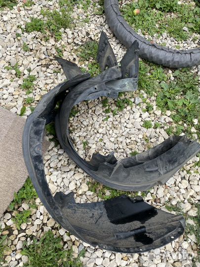 Подкрылок передний Suzuki SX4