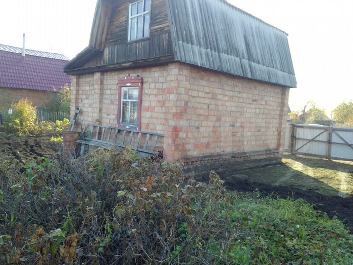 Дача 30 м² на участке 6 сот.