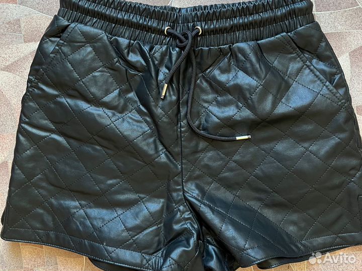 Шорты кожаные