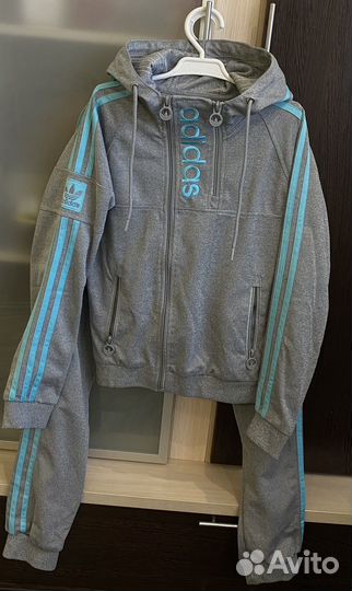 Спортивный костюм adidas для девочек