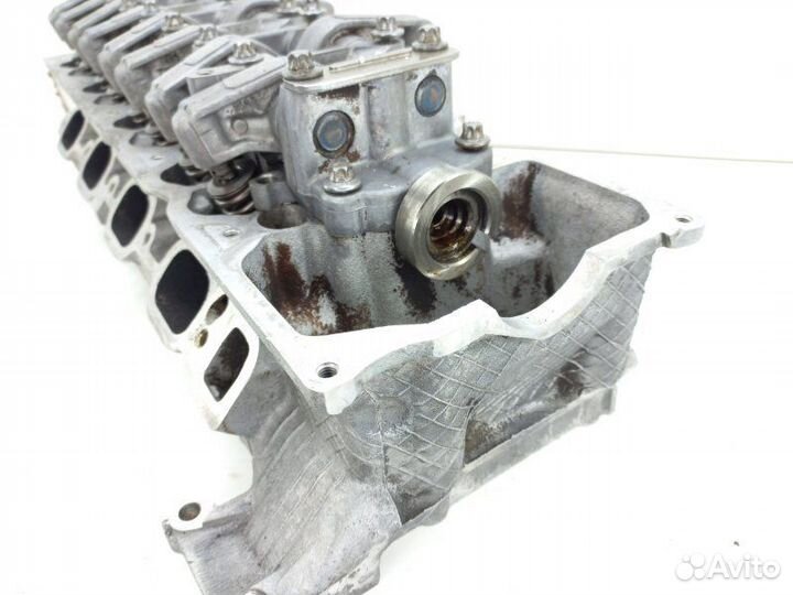 Головка блока цилиндров левая Mercedes-Benz