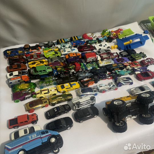 93 модели Hot wheels wеlly kinsmart rmz Маistо