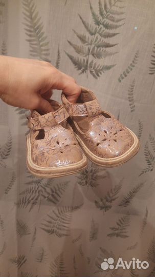 Кожаные сандалии неман на девочку 20размер