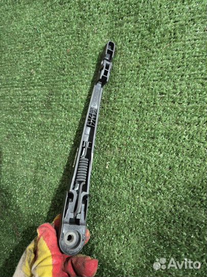 Поводок задний Suzuki Swift 5DR K12B 2011