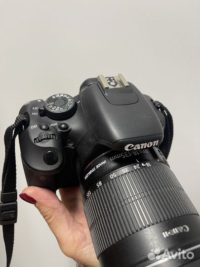 Зеркальный фотоаппарат canon eos 600d бу