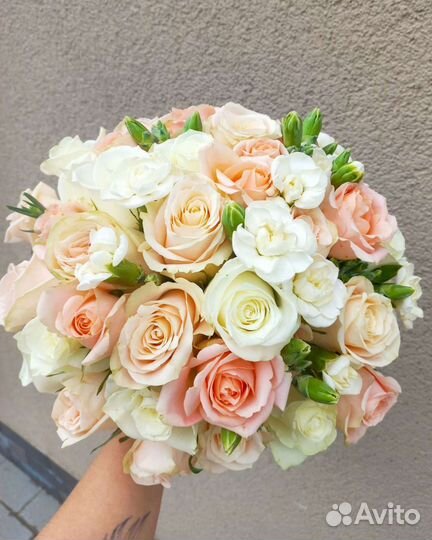 Букеты из живых цветов