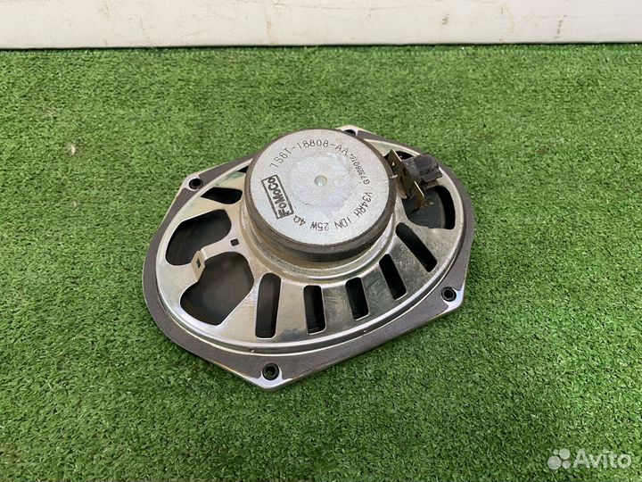 Штатный динамик Ford Fusion