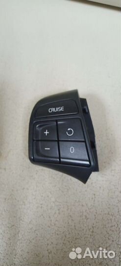 Кнопки круиз контроля Volvo