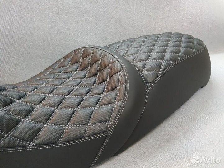 Перетяжка, перешив сидений мотоциклов, мопедов