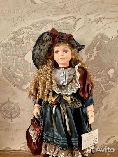 Кукла фарфоровая коллекционная