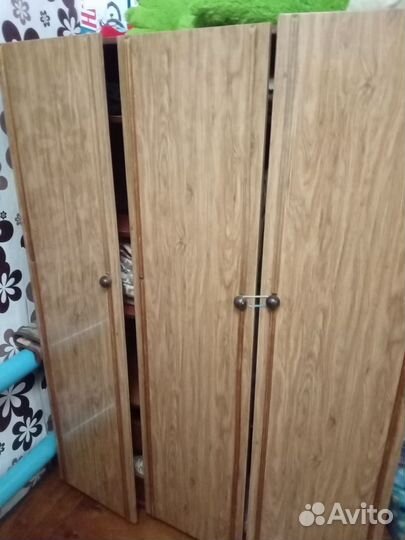 Шкаф в спальню бу