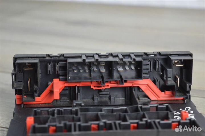 Блок управления бортовой сети volkswagen Passat B6