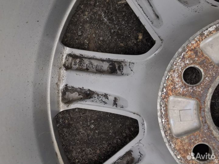 Оригинальный литой диск R17 Audi A5