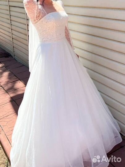 Свадебное платье