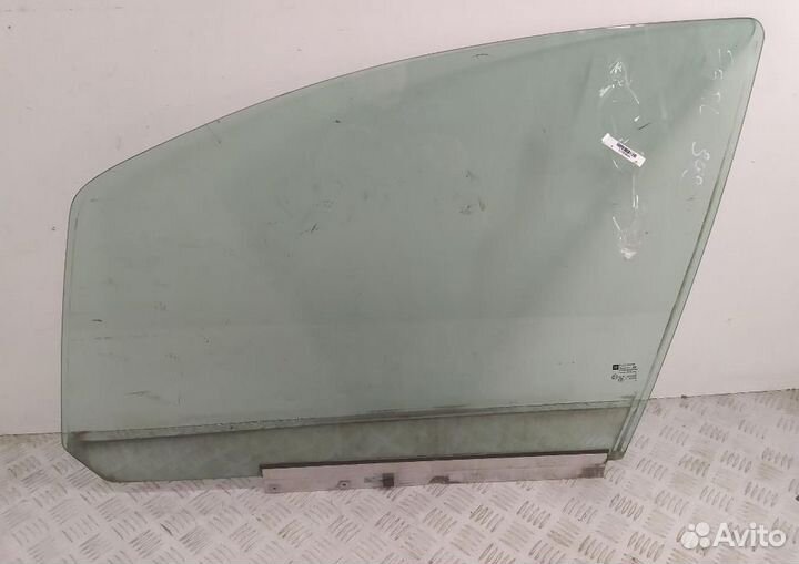 Стекло двери передней левой Opel Zafira B
