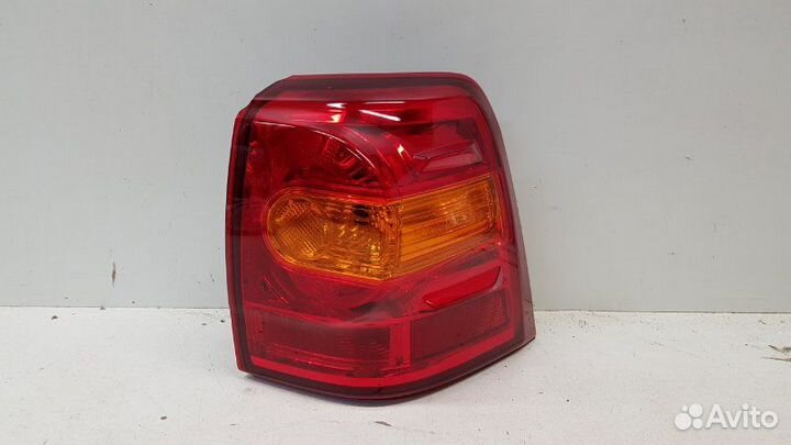 Фонарь задний правый Toyota Land Cruiser 200