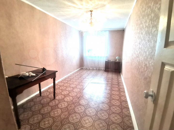 4-к. квартира, 70 м², 1/2 эт.