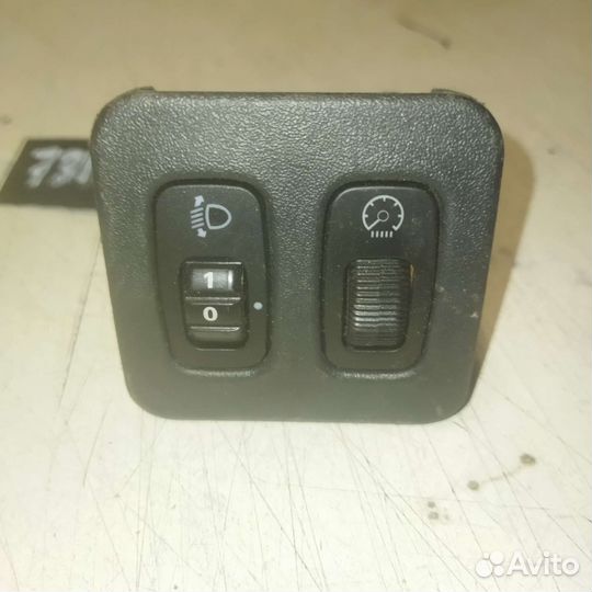 Кнопки корректора фар Mitsubishi Lancer