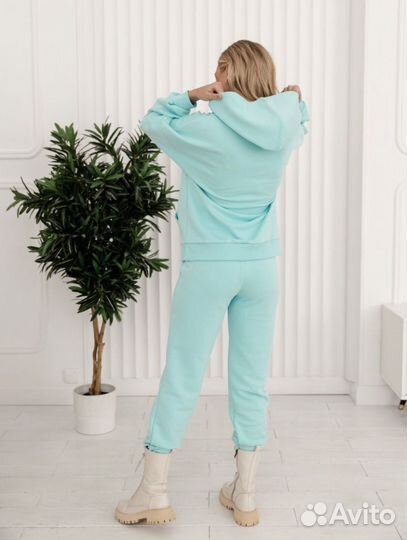 Спортивный костюм женский, новый