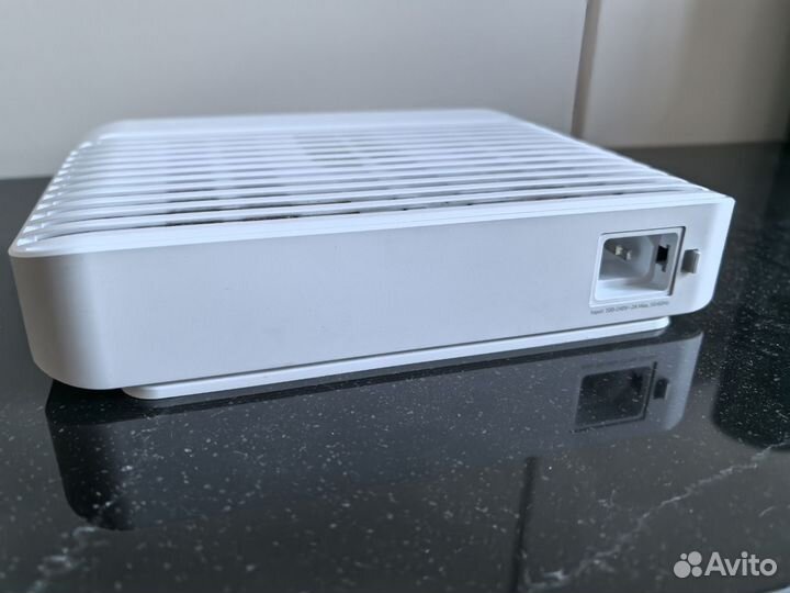 Unifi USW-Enterprise-8-PoE (120W)