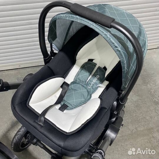 Детская коляска 3 в 1